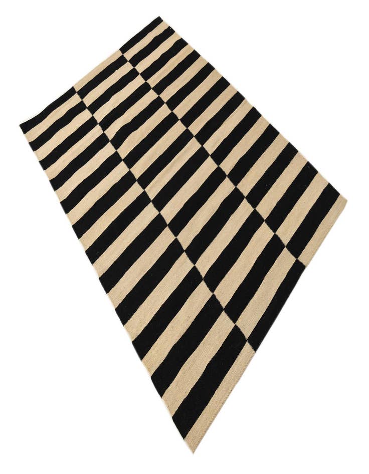 Detail image of 3' 4 x 4' 10 Hand Woven Kilim Modern Wool Rug