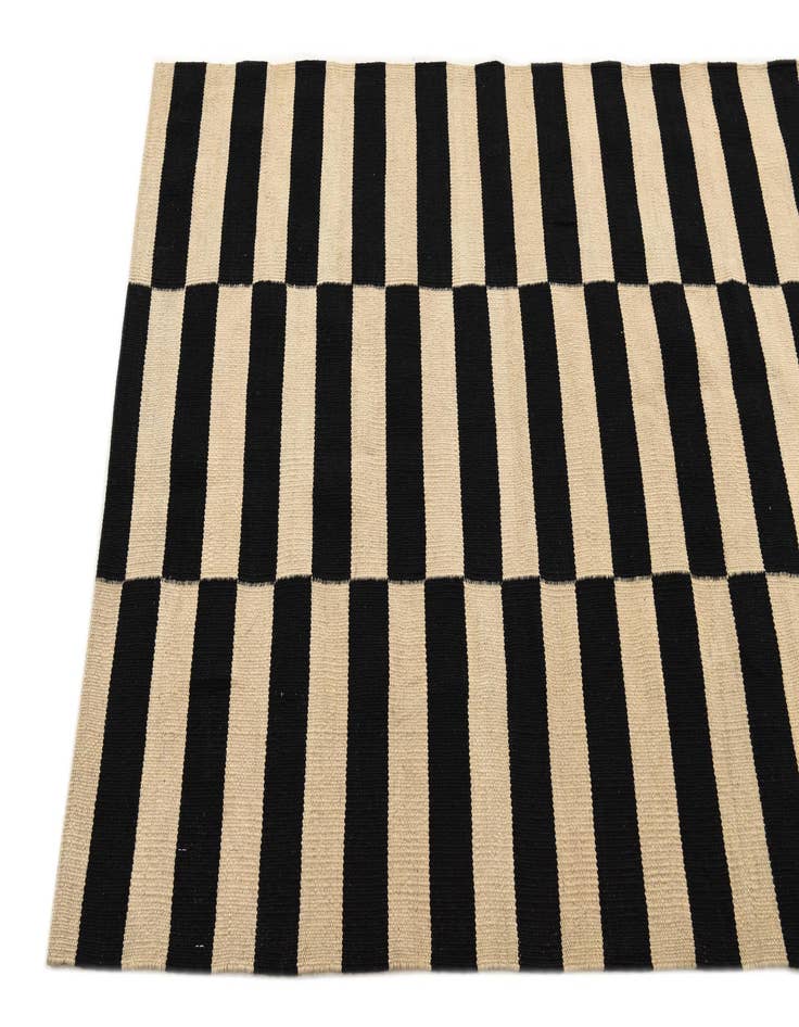 Detail image of 3' 4 x 4' 10 Hand Woven Kilim Modern Wool Rug