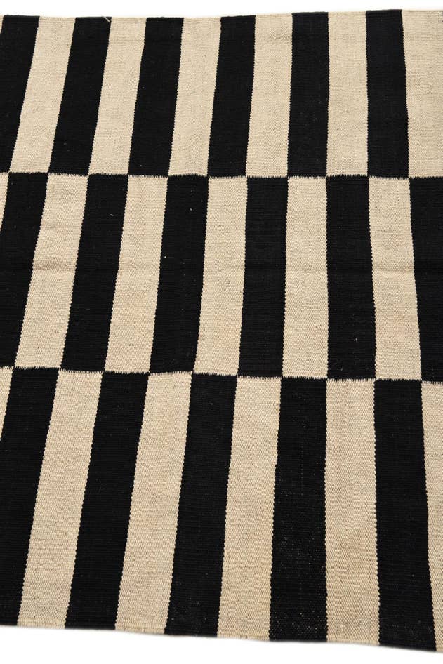 Detailansicht von 100cm x 145cm Handgewebt Kilim Modern Wolle Teppich