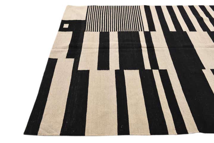 5' 9 x 7' 7 Hand Woven Kilim Modern Wool Rug
