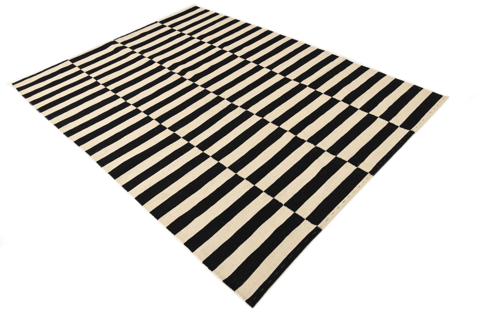 5' 7 x 7' 8 Hand Woven Kilim Modern Wool Rug