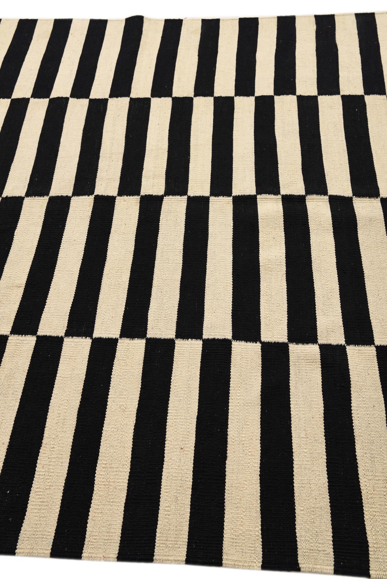 5' 7 x 7' 8 Hand Woven Kilim Modern Wool Rug