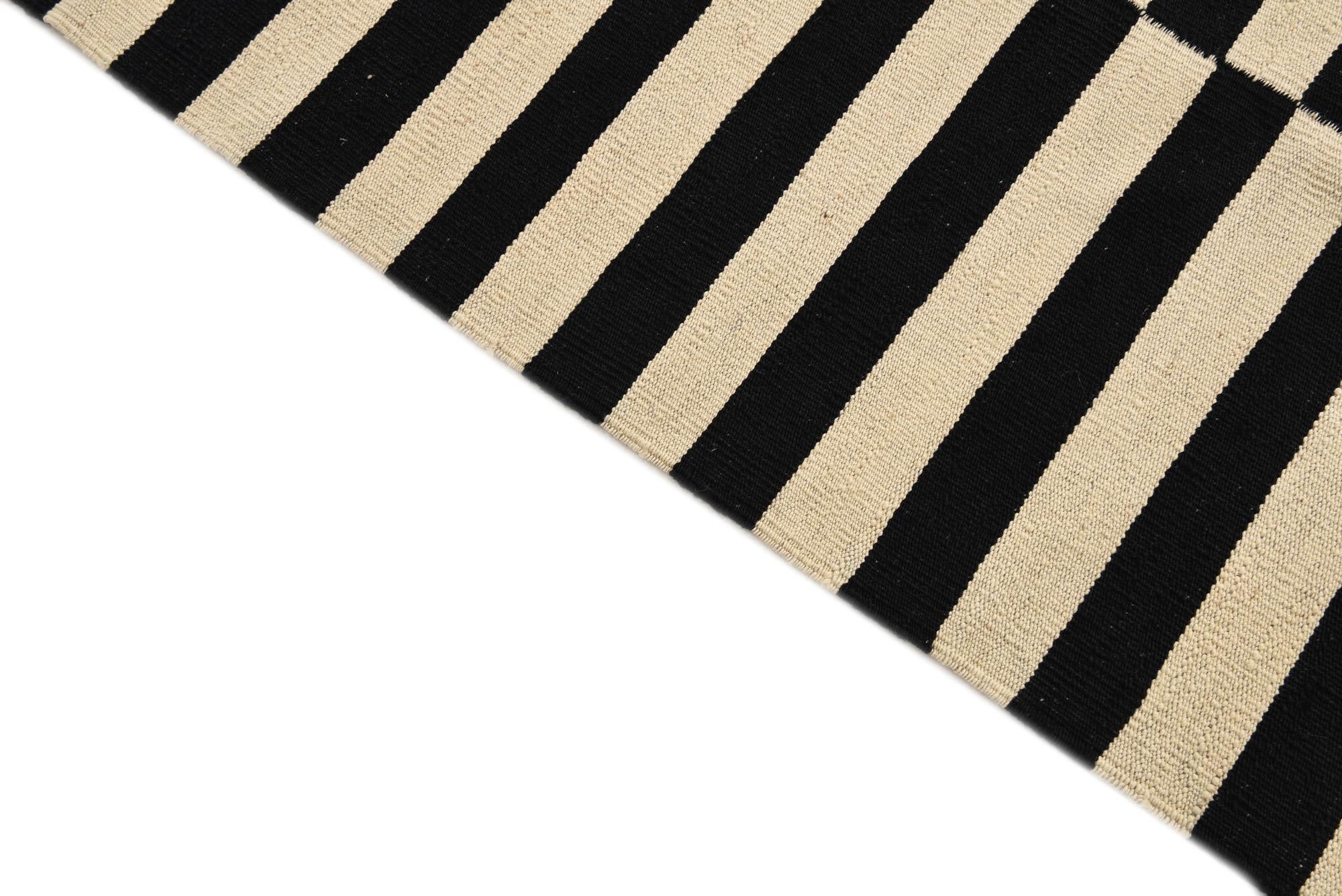 5' 7 x 7' 8 Hand Woven Kilim Modern Wool Rug