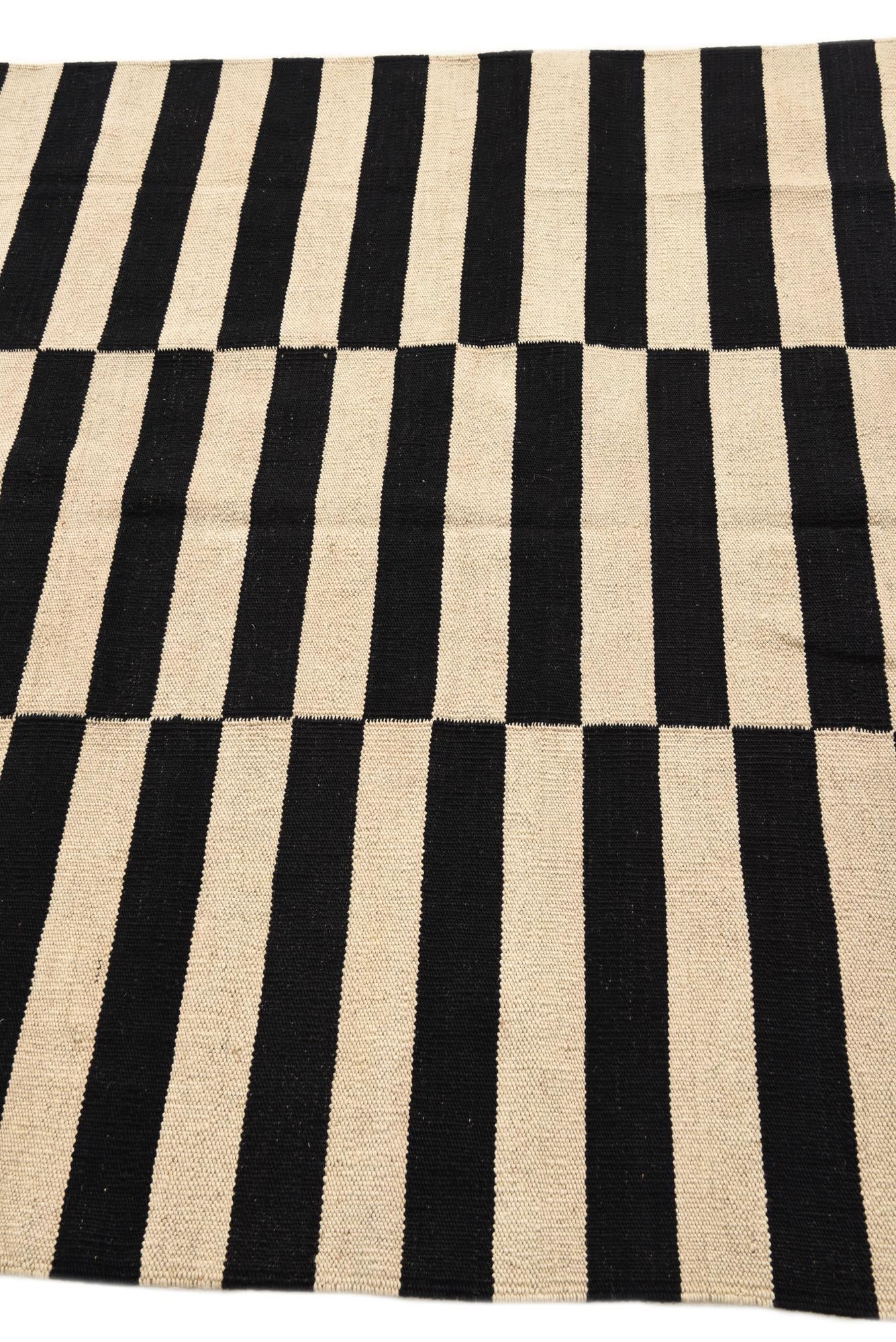 4' 3 x 5' 10 Hand Woven Kilim Modern Wool Rug