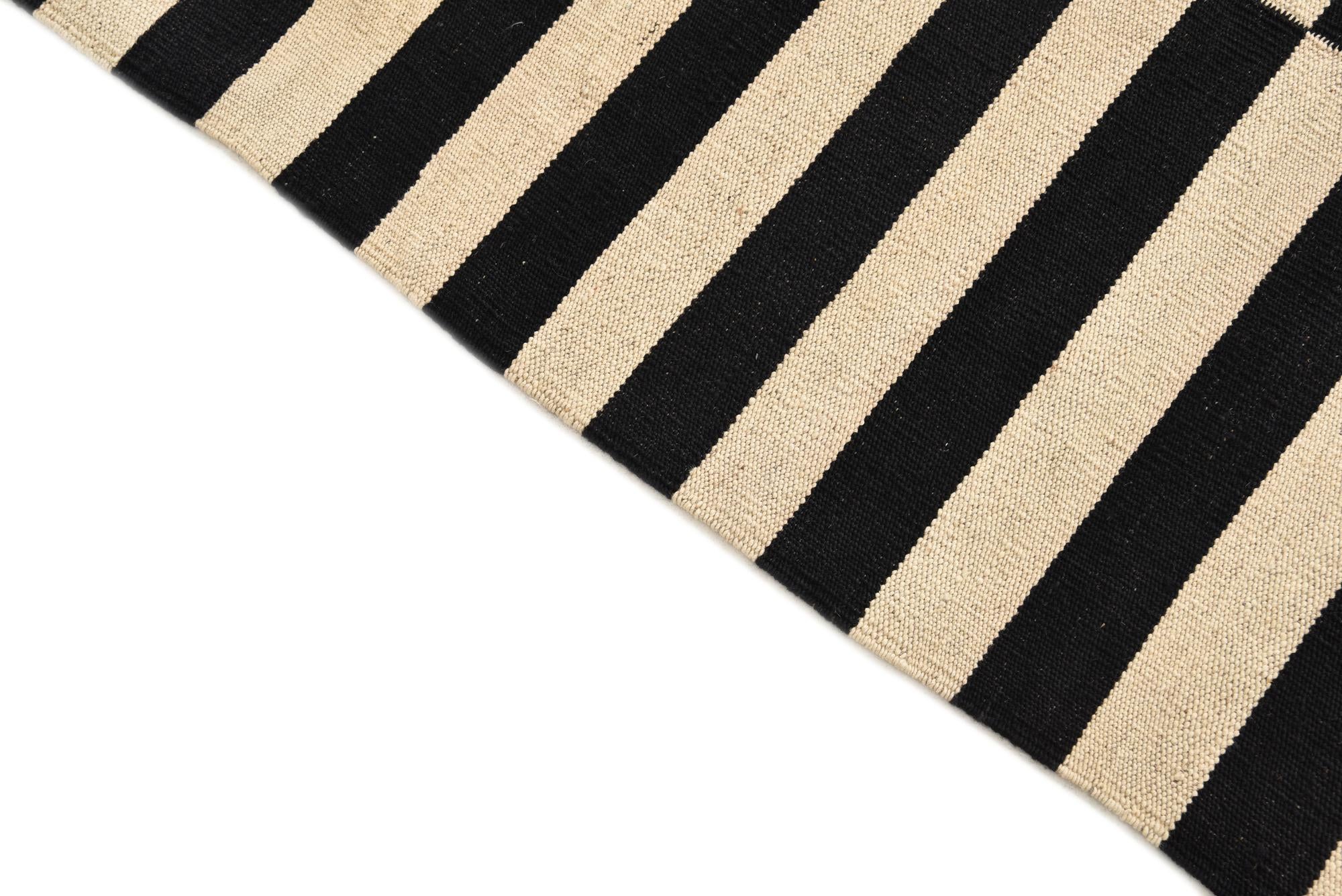 4' 3 x 5' 10 Hand Woven Kilim Modern Wool Rug