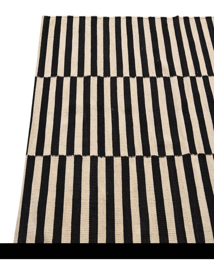 Detail image of 3' 6 x 6' 4  Hand Woven Kilim Modern Wool Rug