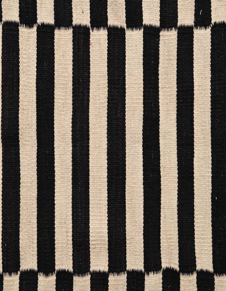Detail image of 3' 6 x 6' 4  Hand Woven Kilim Modern Wool Rug