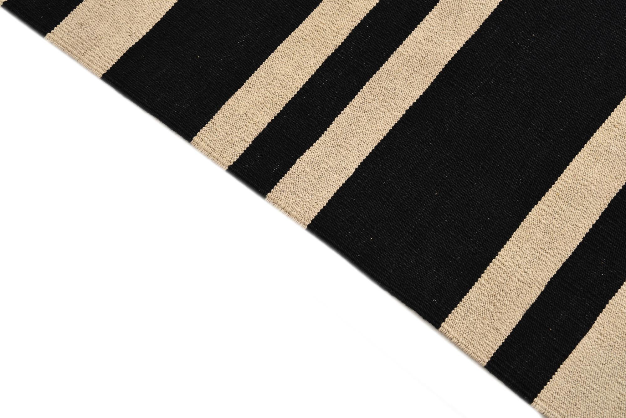 4' 8 x 6' 9 Hand Woven Kilim Modern Wool Rug
