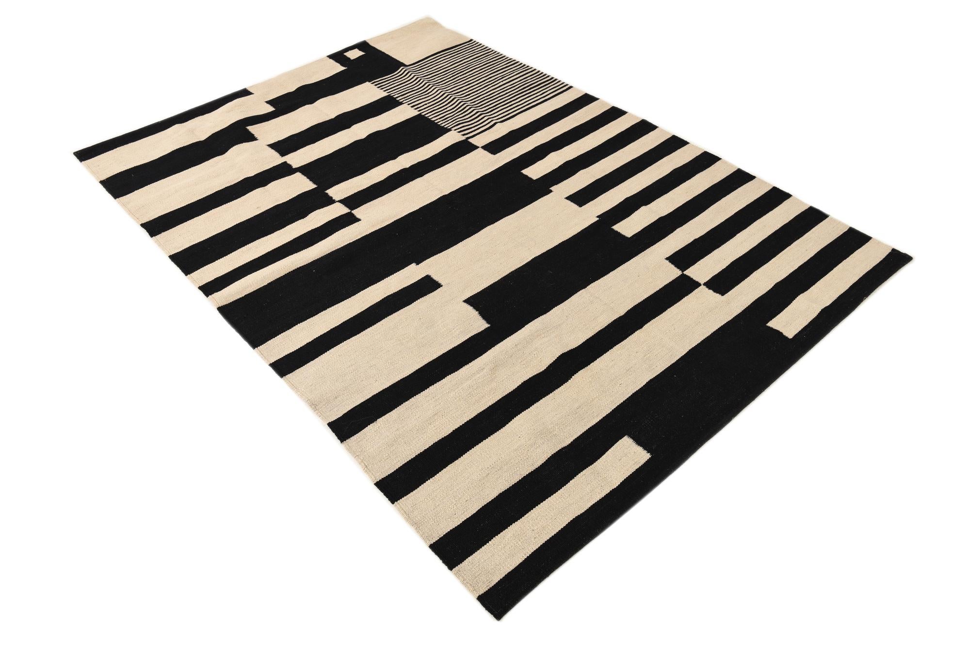4' 8 x 6' 8 Hand Woven Kilim Modern Wool Rug