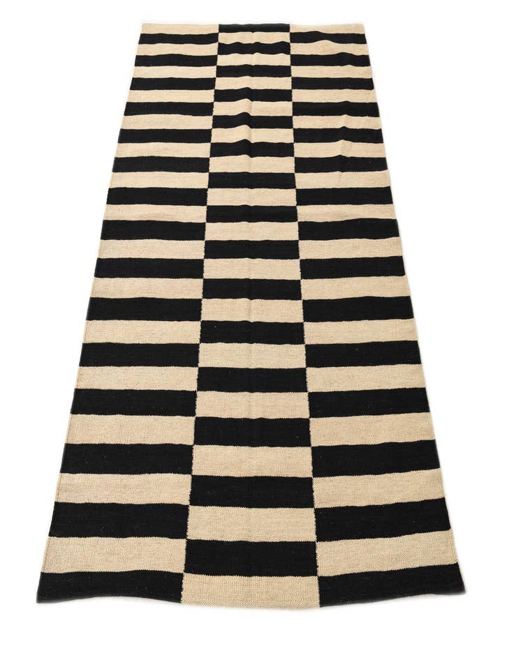 Detail image of 4' 2 x 5' 11  Hand Woven Kilim Modern Wool Rug