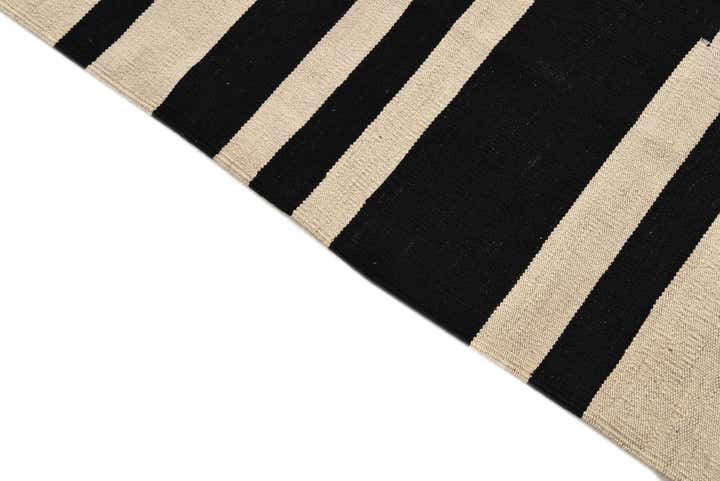 4' 8 x 6' 8 Hand Woven Kilim Modern Wool Rug
