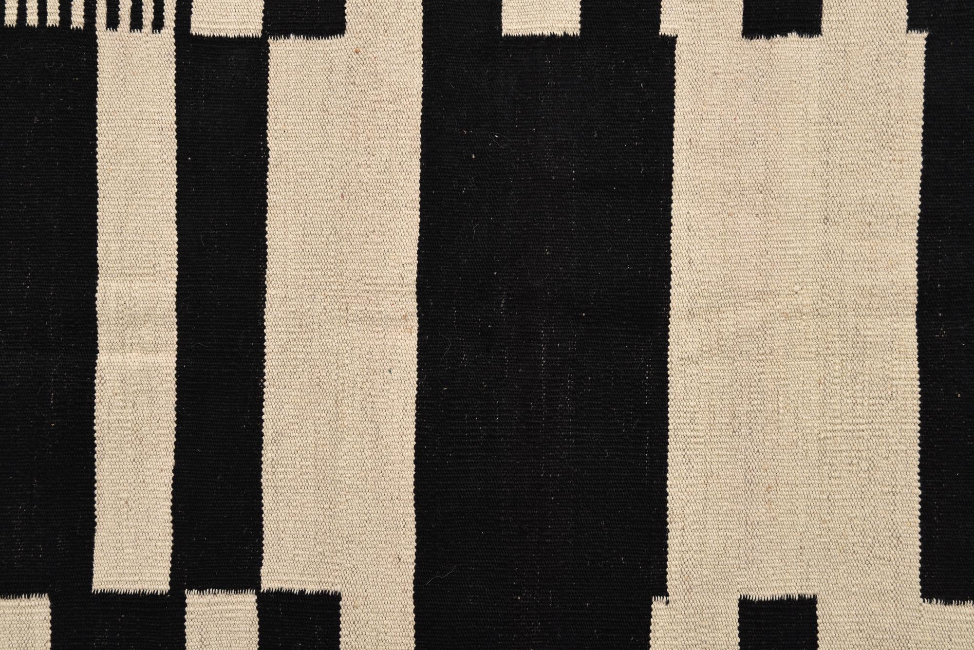 4' 8 x 6' 8 Hand Woven Kilim Modern Wool Rug
