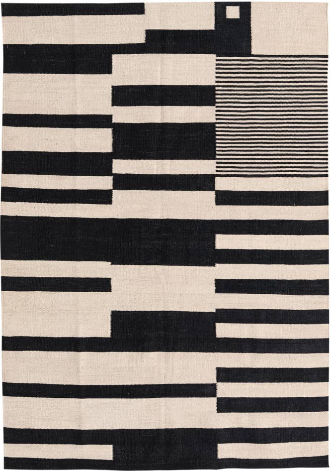 Detail image of 4' 8 x 6' 8 Hand Woven Kilim Modern Wool Rug