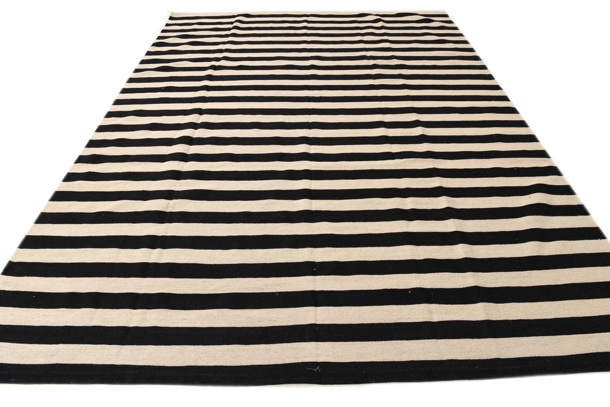 8' 6 x 11' 2 Hand Woven Kilim Modern Wool Rug
