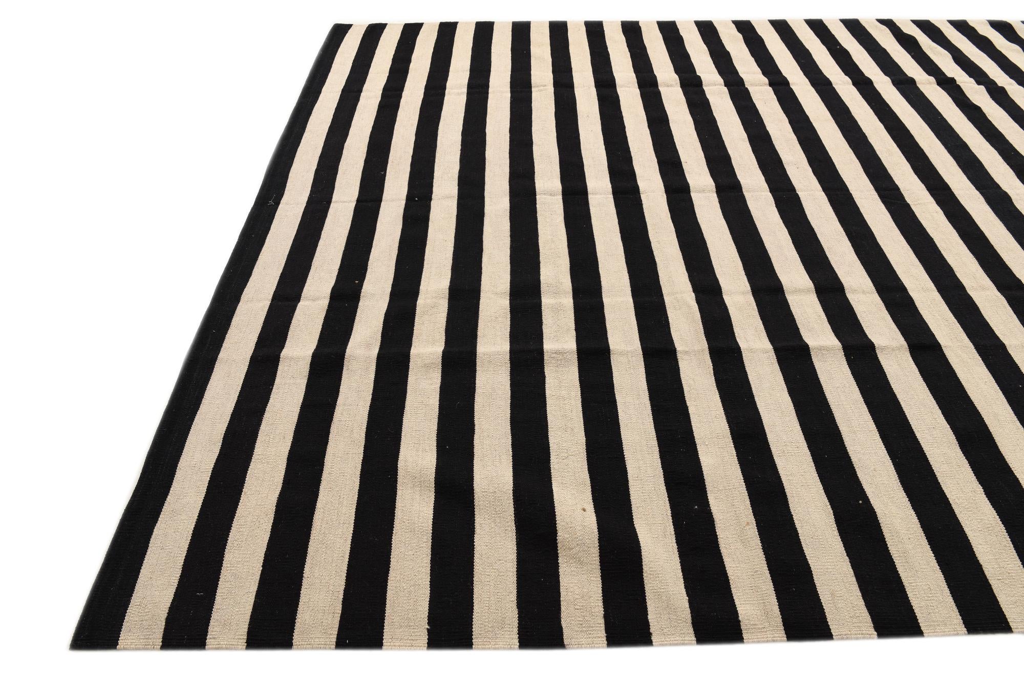 8' 6 x 11' 2 Hand Woven Kilim Modern Wool Rug