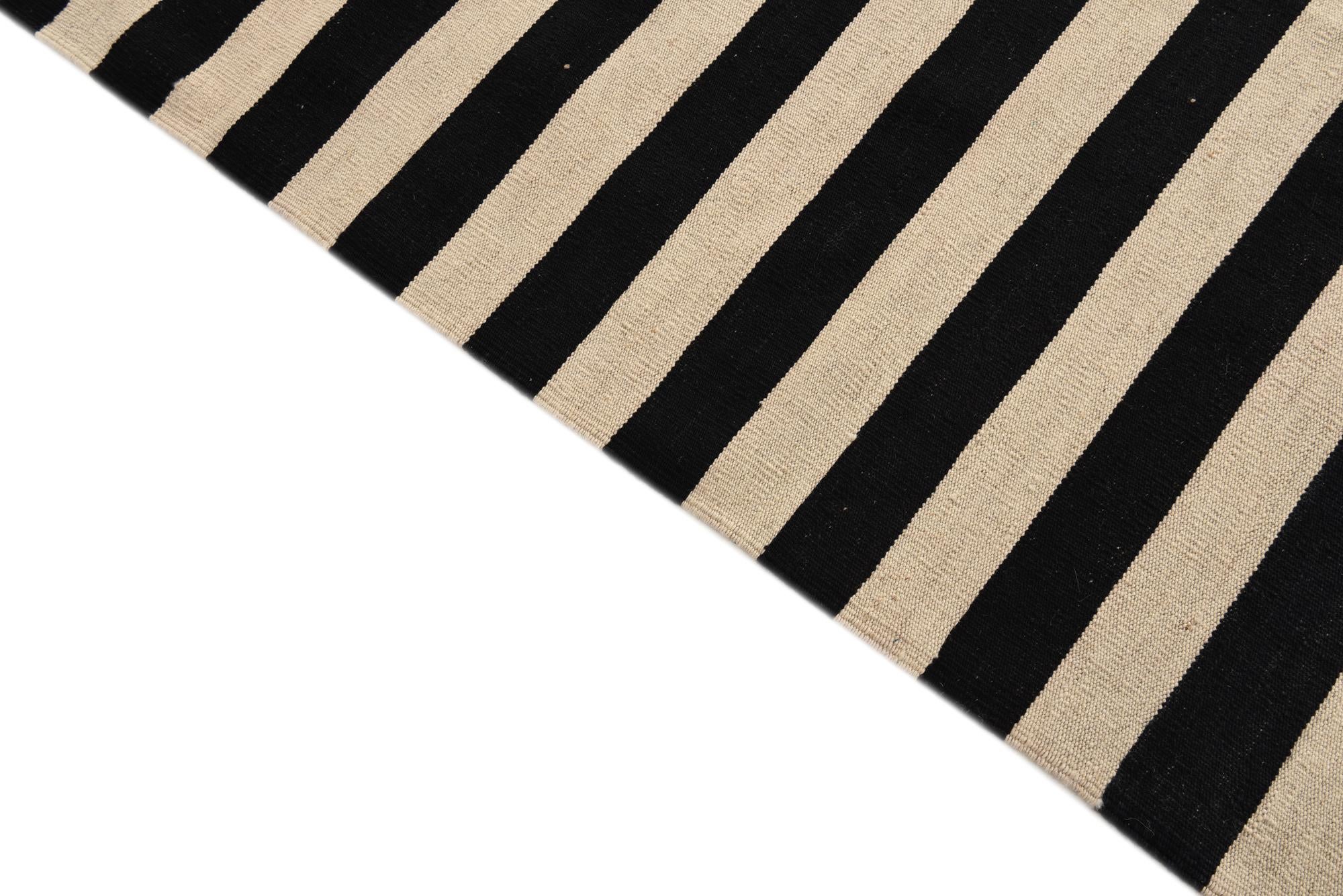 8' 6 x 11' 2 Hand Woven Kilim Modern Wool Rug