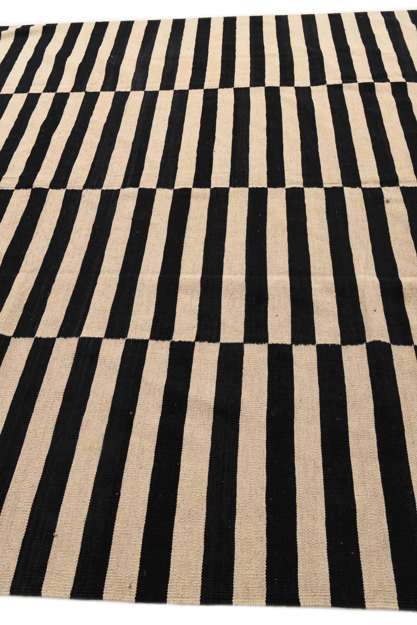 8' 7 x 9' 9 Hand Woven Kilim Modern Wool Rug