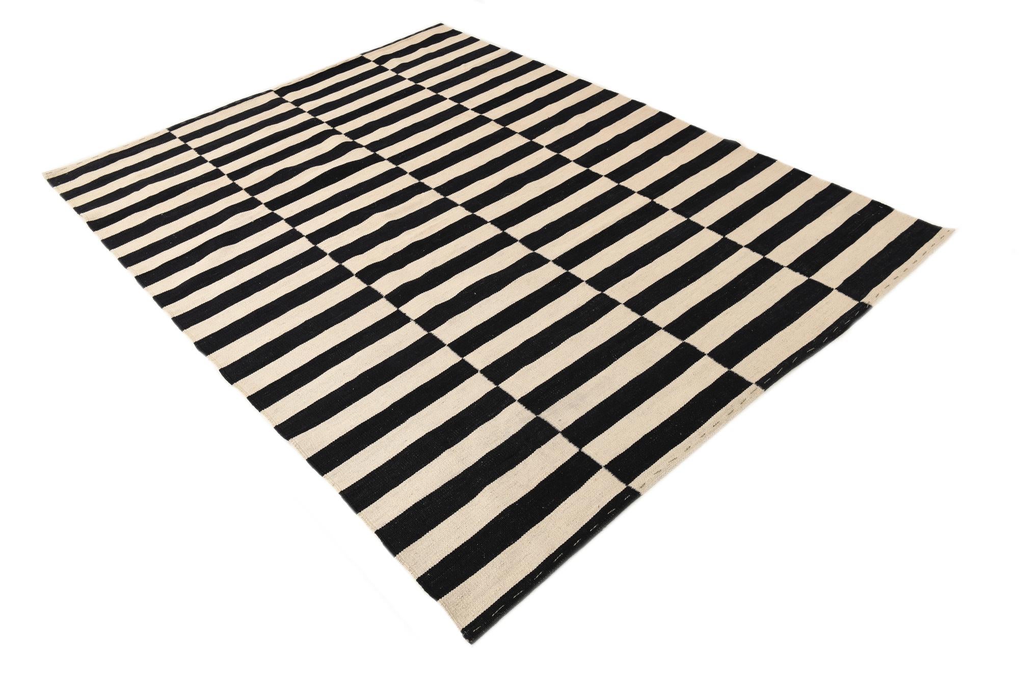 5' 8 x 7' 7 Hand Woven Kilim Modern Wool Rug