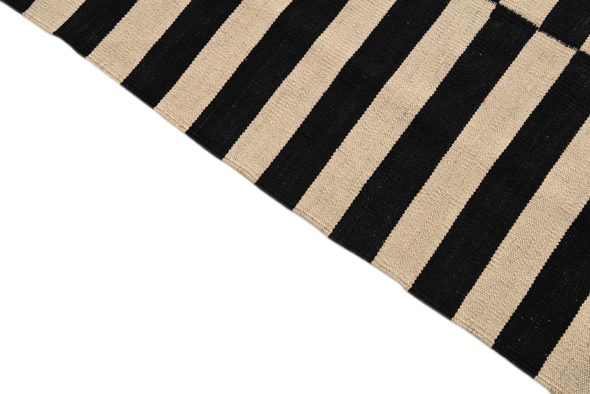 5' 8 x 7' 7 Hand Woven Kilim Modern Wool Rug