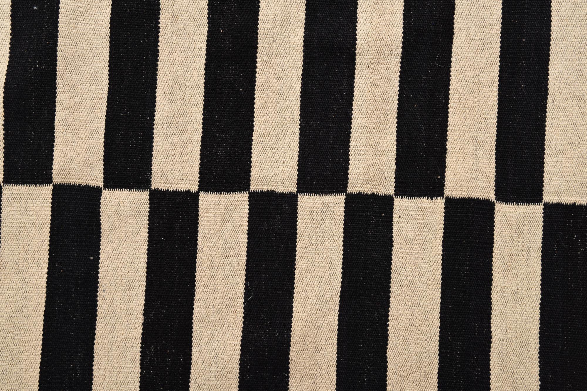 5' 8 x 7' 7 Hand Woven Kilim Modern Wool Rug