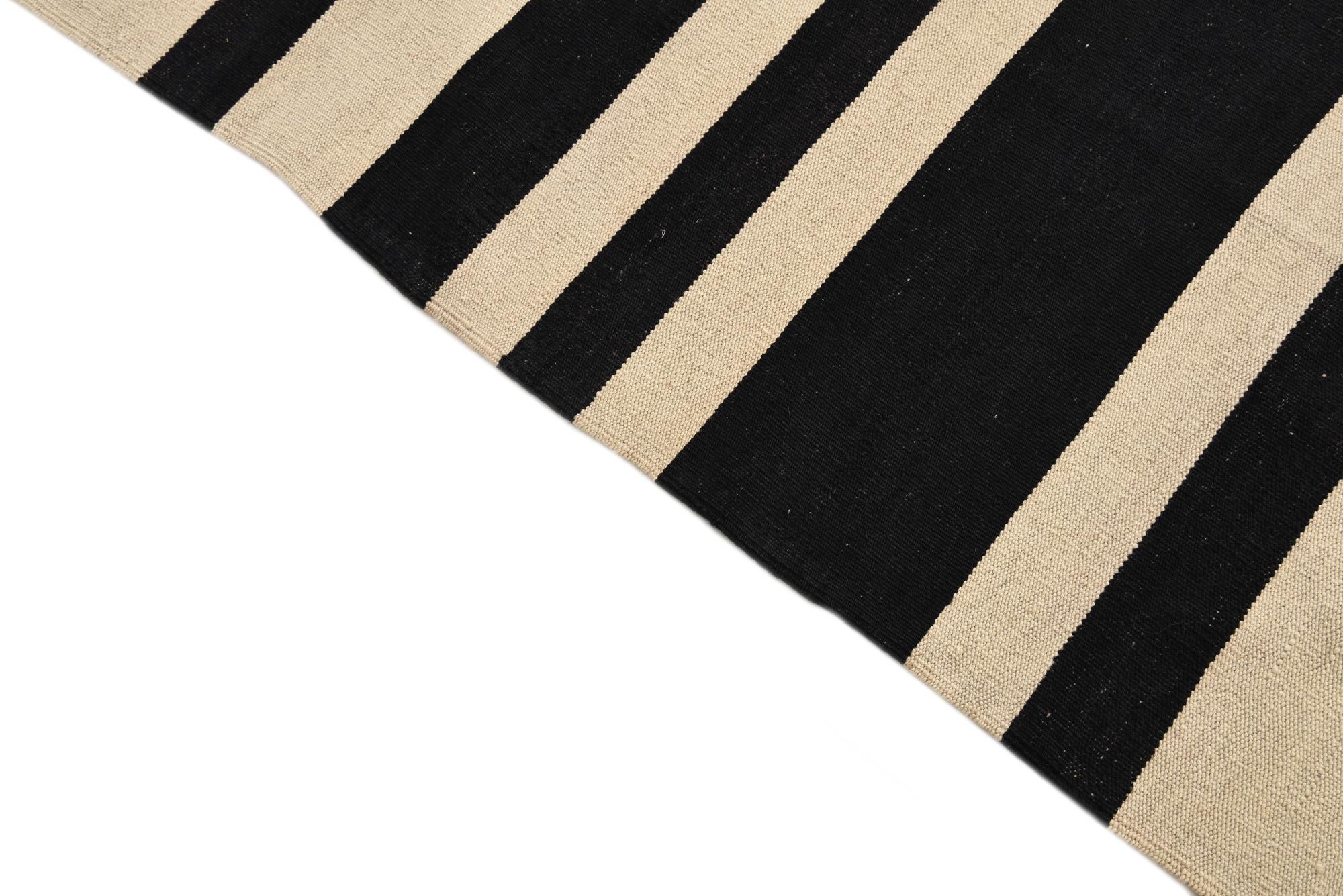 5' 7 x 7' 7 Hand Woven Kilim Modern Wool Rug