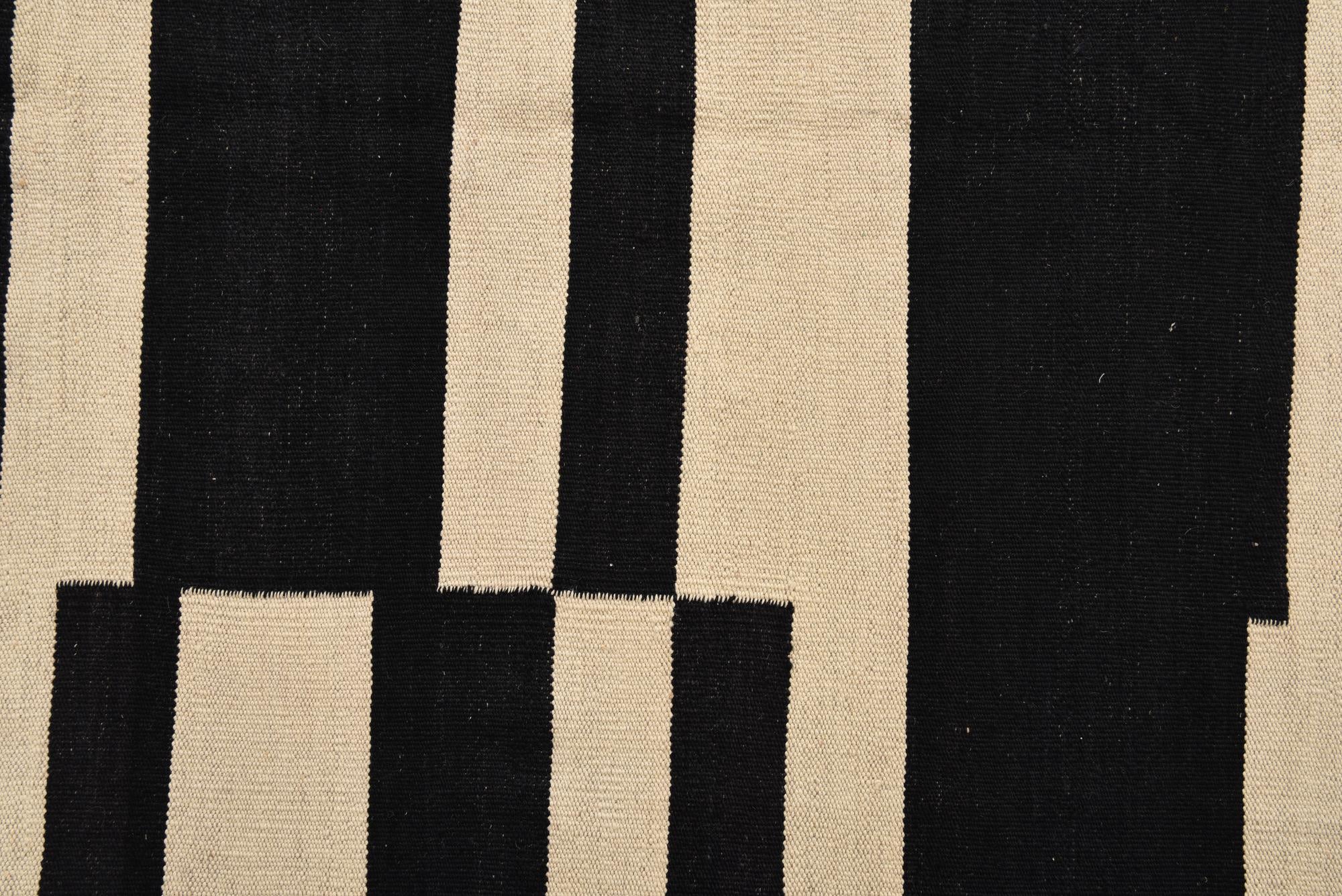 5' 7 x 7' 7 Hand Woven Kilim Modern Wool Rug