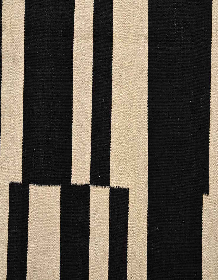 Detail image of 5' 7 x 7' 7  Hand Woven Kilim Modern Wool Rug