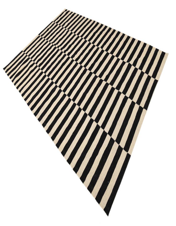 Detail image of 6' 8 x 9' 10  Hand Woven Kilim Modern Wool Rug