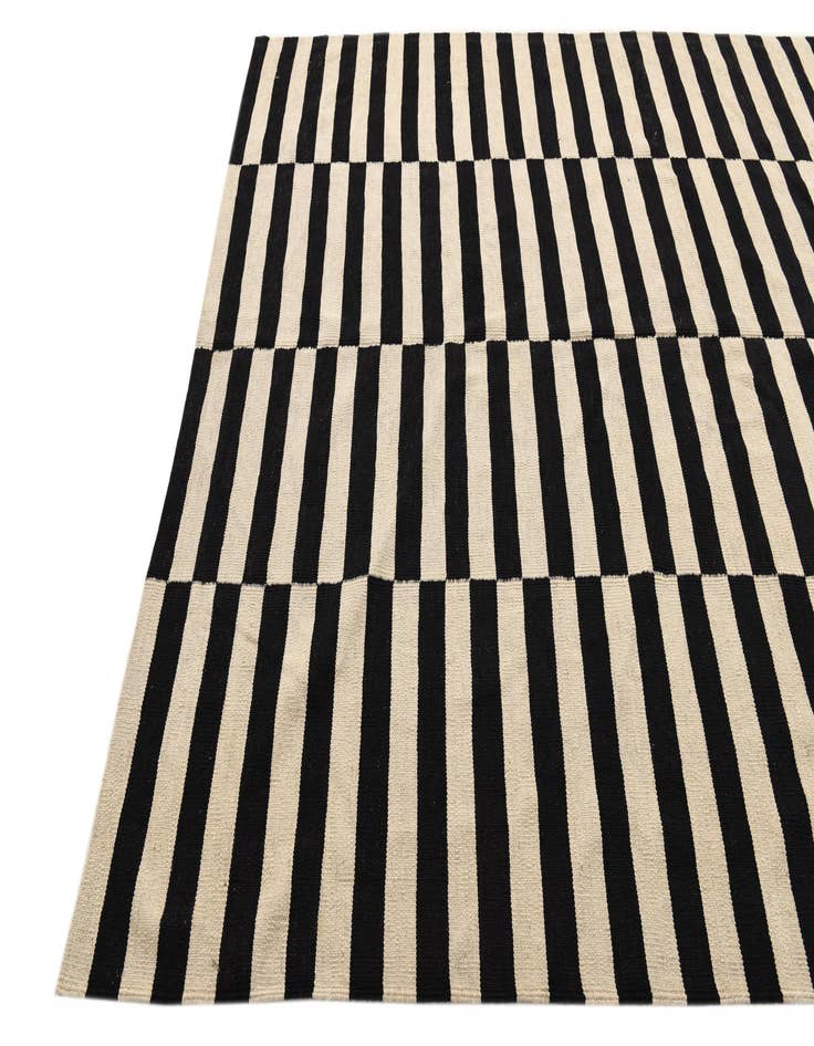 Detail image of 6' 8 x 9' 10  Hand Woven Kilim Modern Wool Rug