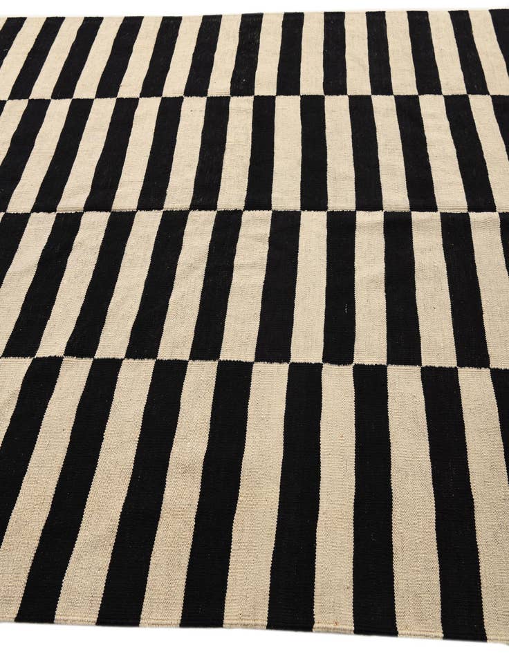 Detail image of 6' 8 x 9' 10  Hand Woven Kilim Modern Wool Rug