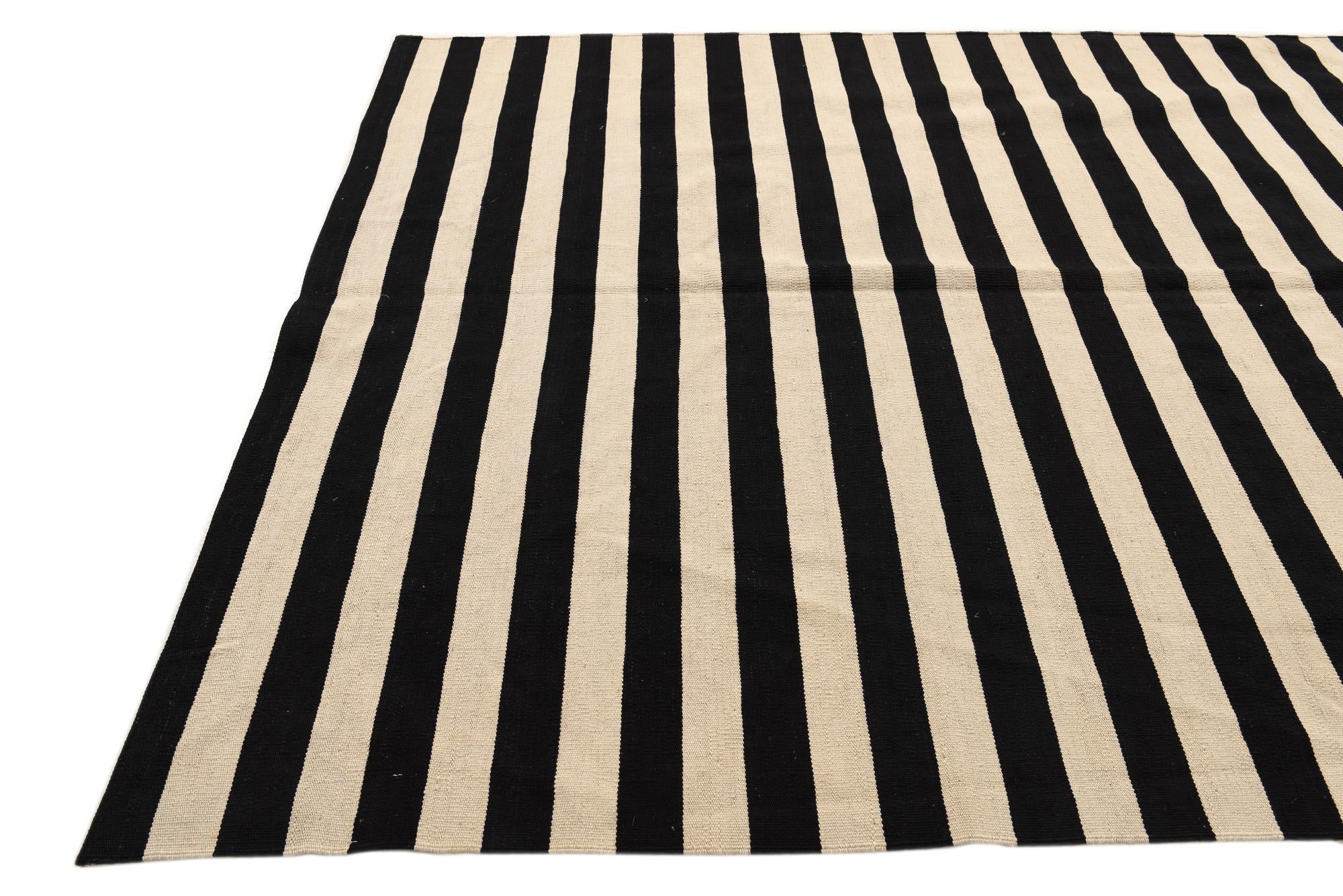 6' 7 x 9' 10 Hand Woven Kilim Modern Wool Rug