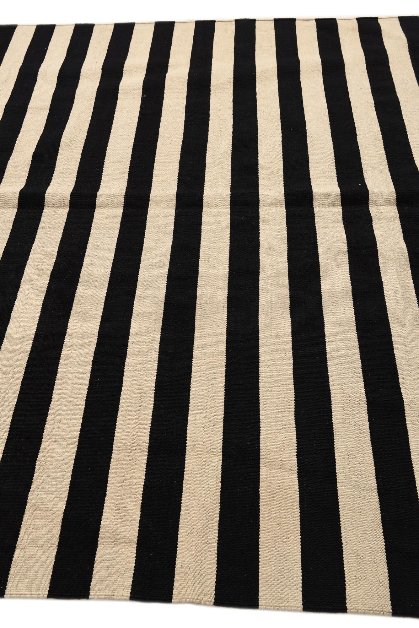 6' 7 x 9' 10 Hand Woven Kilim Modern Wool Rug