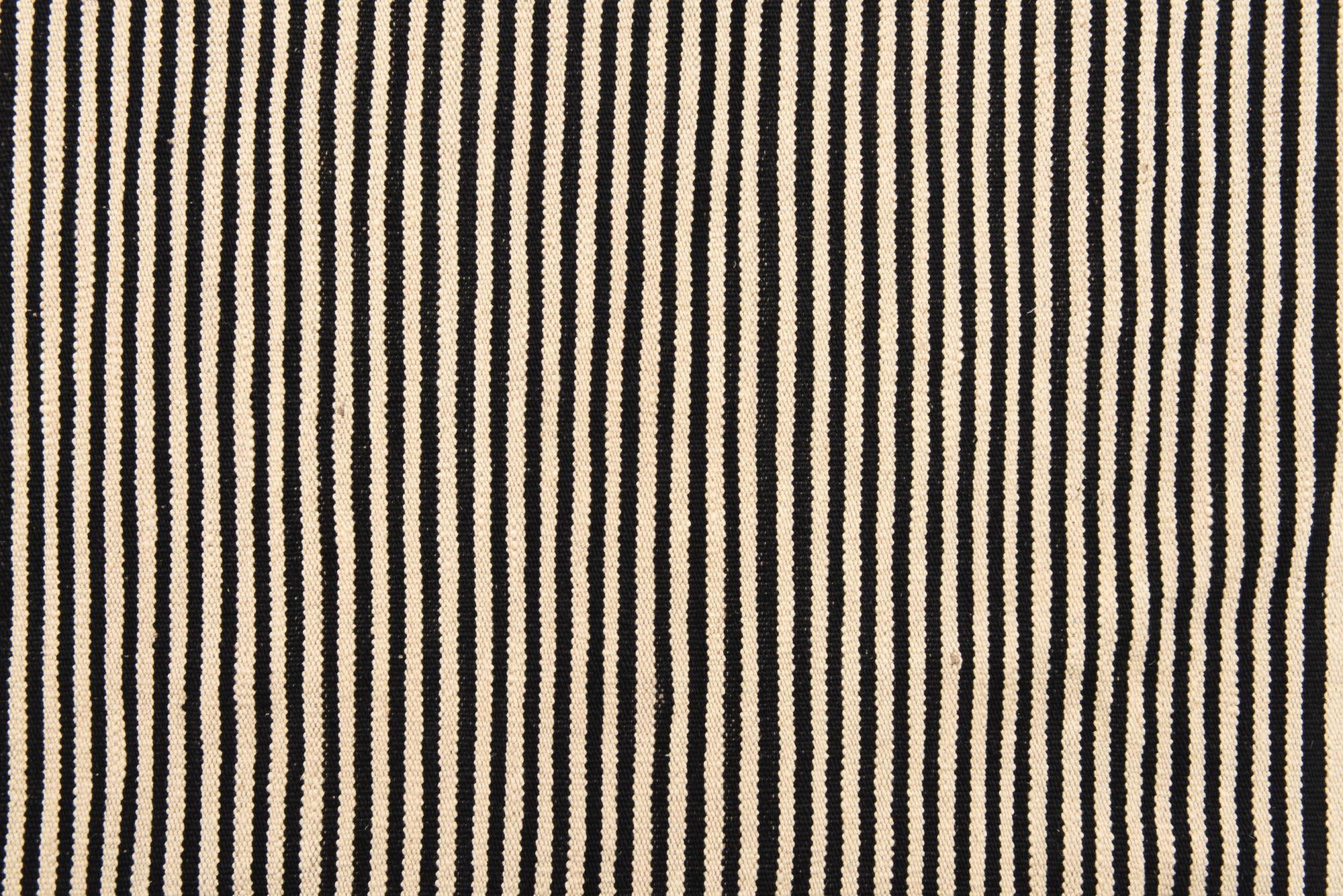 6' 9 x 9' 7 Hand Woven Kilim Modern Wool Rug