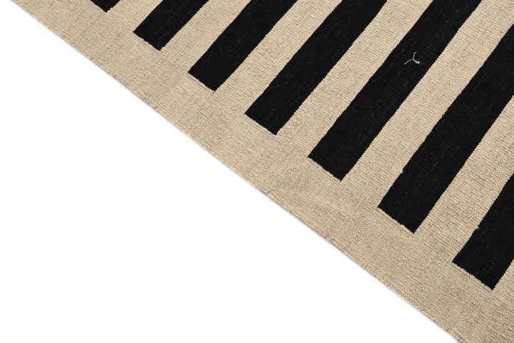 6' 10 x 9' 9 Hand Woven Kilim Modern Wool Rug