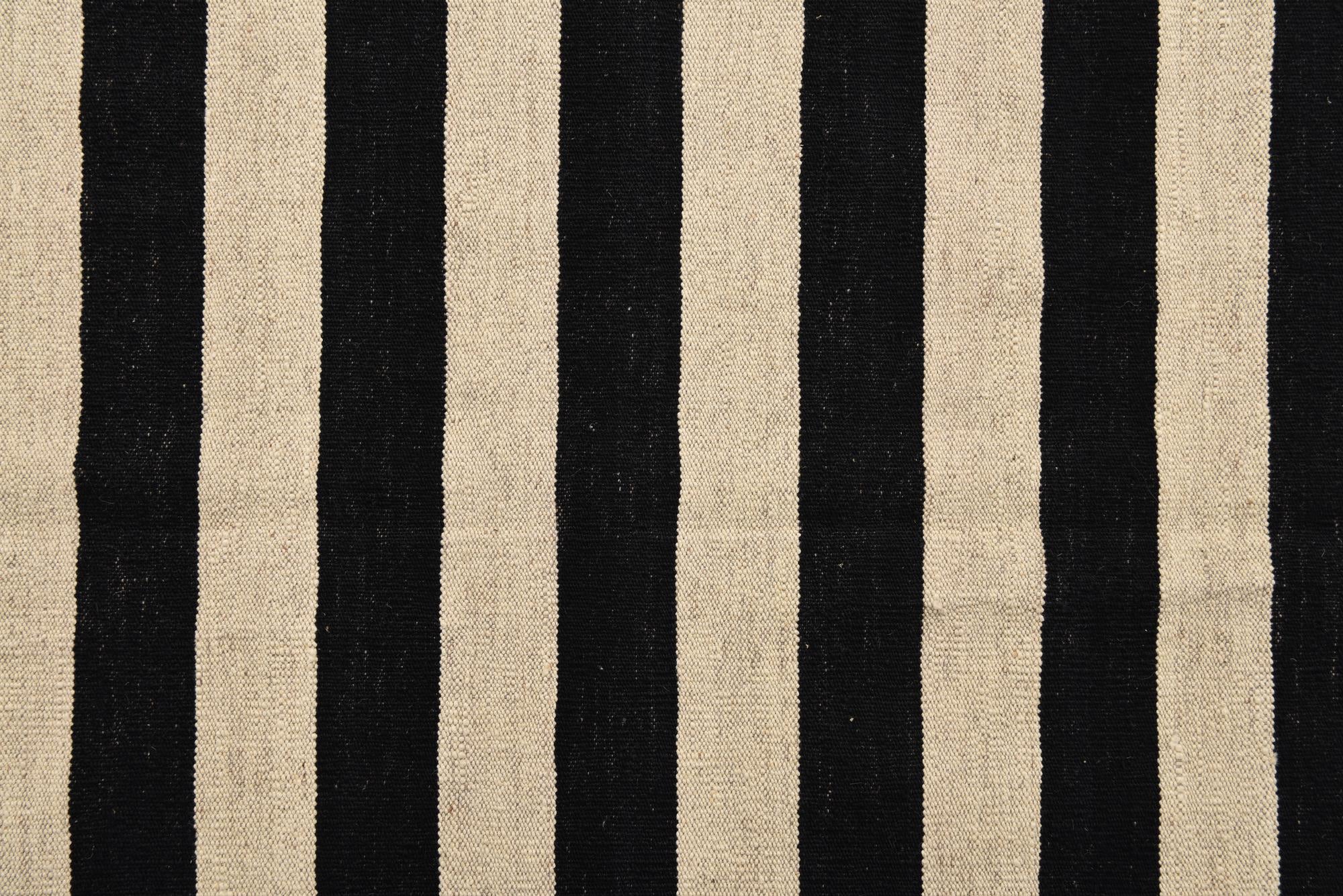 6' 10 x 9' 9 Hand Woven Kilim Modern Wool Rug