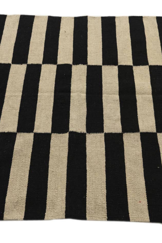 Detail image of 3' 4 x 4' 8 Hand Woven Kilim Modern Wool Rug