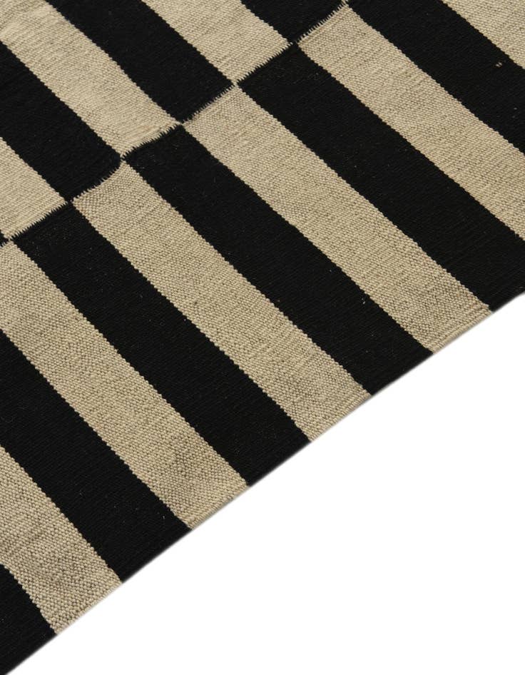 Detail image of 3' 4 x 4' 8  Hand Woven Kilim Modern Wool Rug