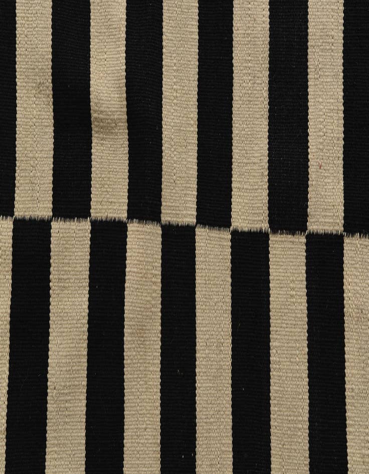 Detail image of 5' 8 x 7' 10  Hand Woven Kilim Modern Wool Rug