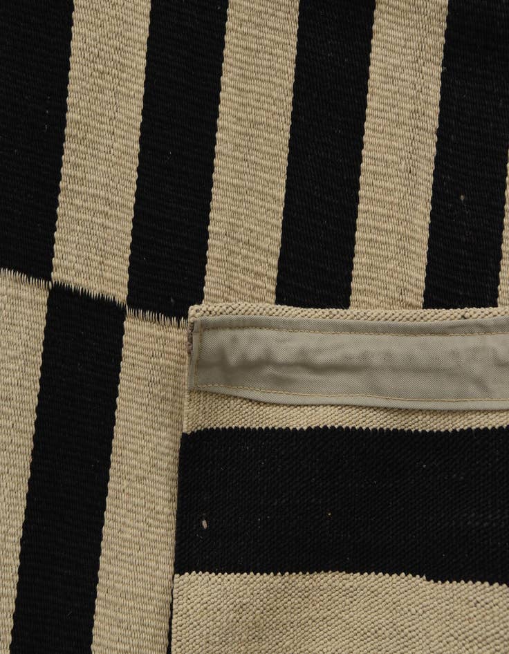 Detail image of 5' 8 x 8' 1  Hand Woven Kilim Modern Wool Rug