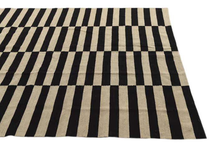 5' 7 x 7' 9 Hand Woven Kilim Modern Wool Rug