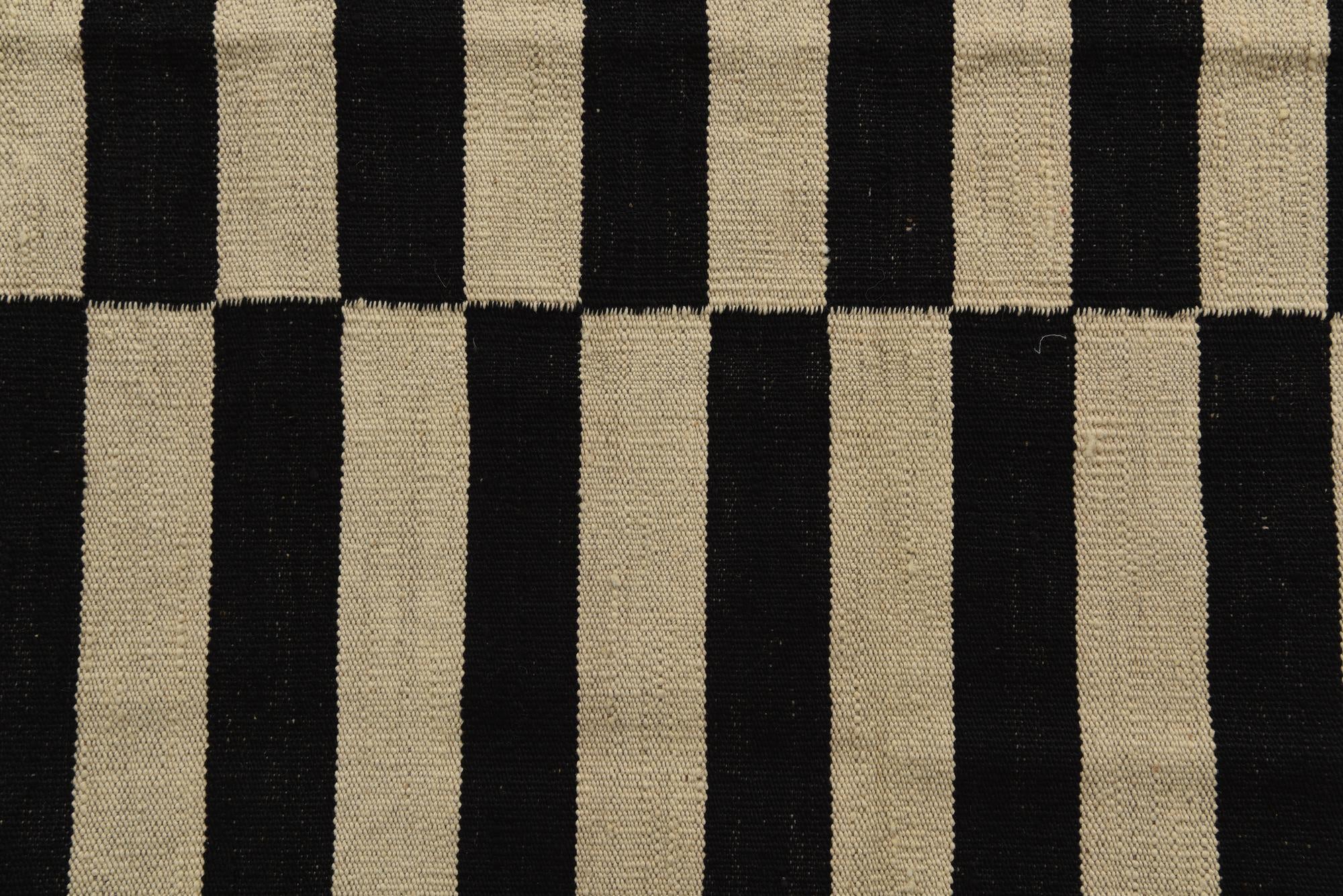 5' 7 x 7' 9 Hand Woven Kilim Modern Wool Rug