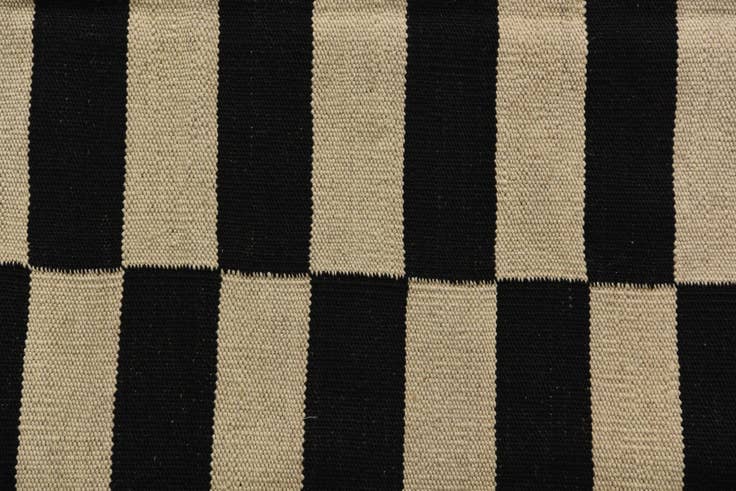 Detail image of 4' 3 x 5' 10 Hand Woven Kilim Modern Wool Rug