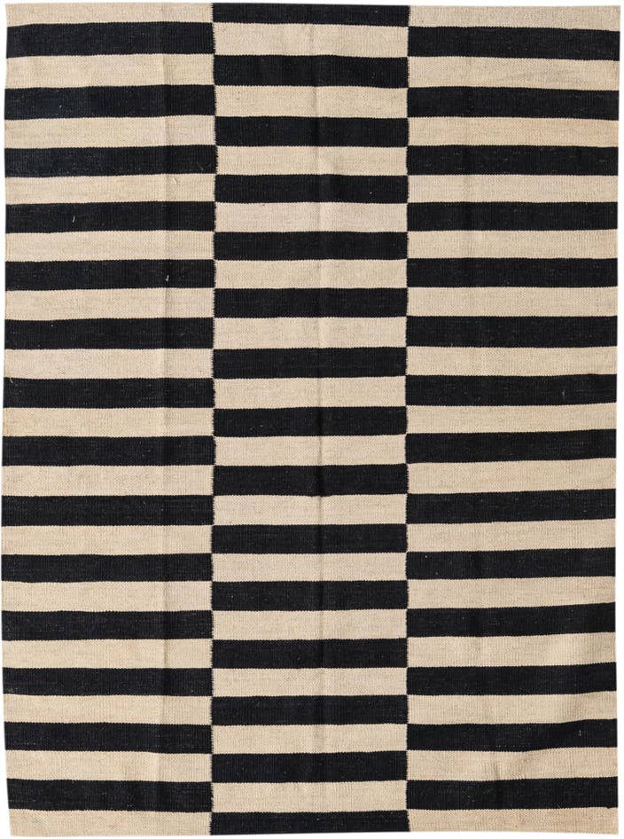Detail image of 4' 3 x 5' 10 Hand Woven Kilim Modern Wool Rug