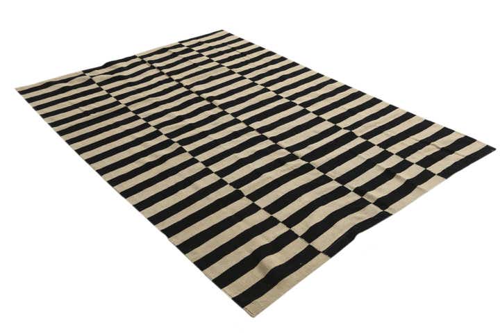 5' 5 x 7' 8 Hand Woven Kilim Modern Wool Rug