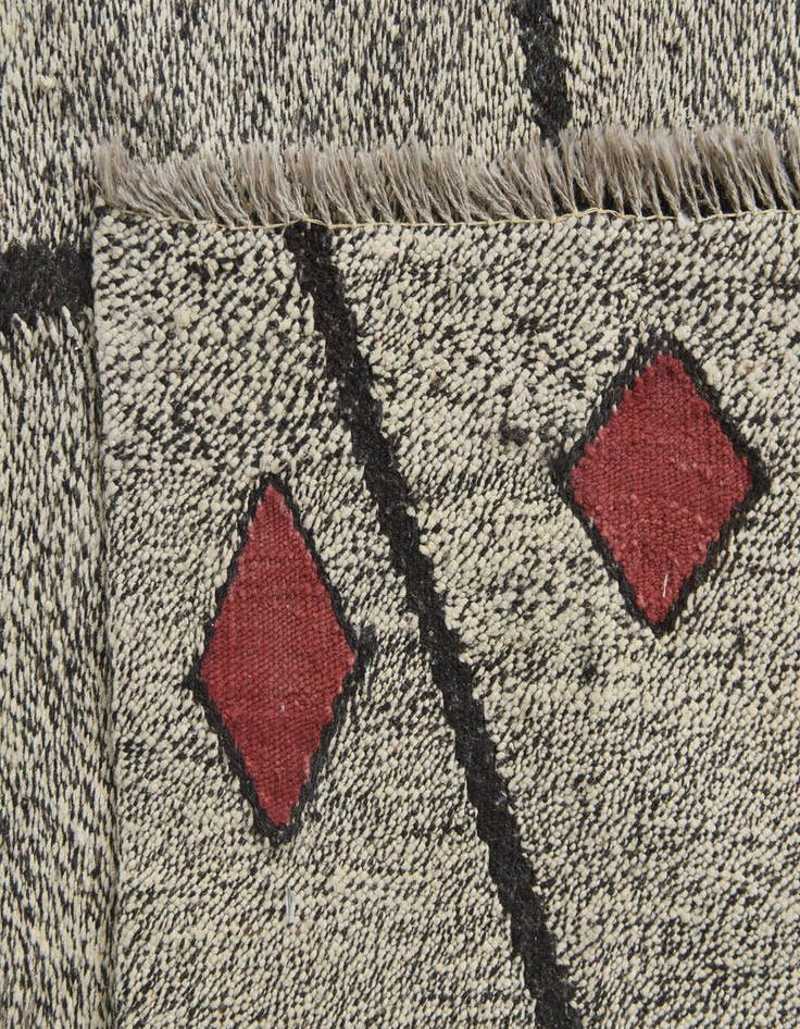 Detail image of 7' 1 x 9' 7  Hand Woven Kilim Modern Wool Rug