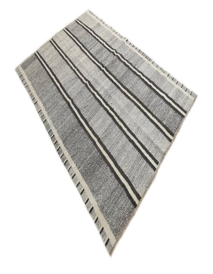 Detail image of 5' 5 x 8' Hand Woven Kilim Modern Wool Rug