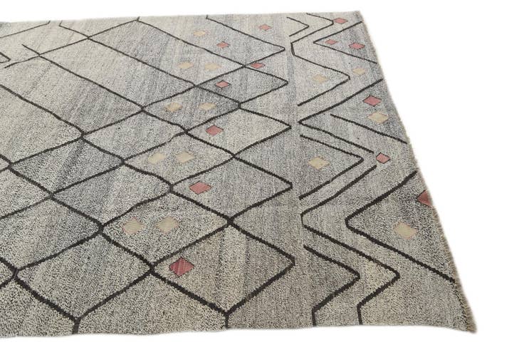 Detail image of 7' x 10' 4 Hand Woven Kilim Modern Wool Rug