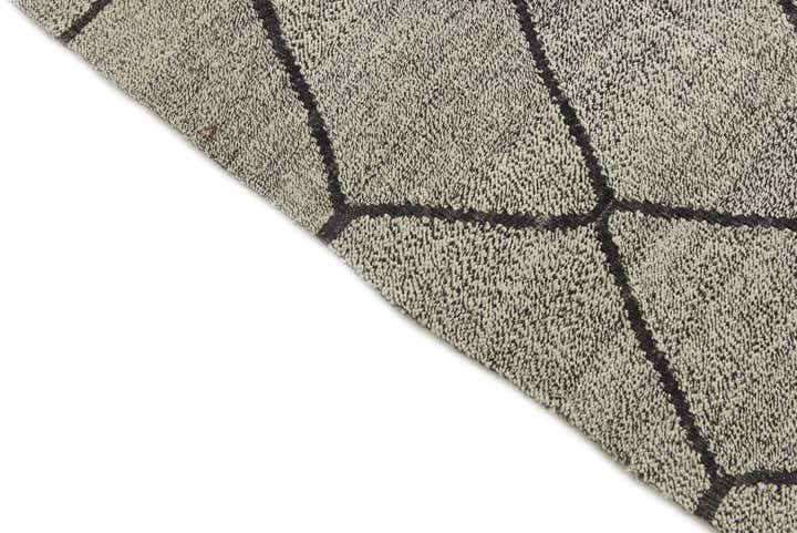 7' x 10' 4 Hand Woven Kilim Modern Wool Rug