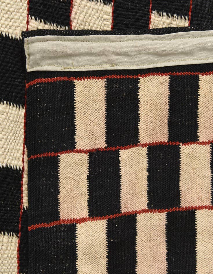 Detail image of 6' 6 x 9' 6  Hand Woven Kilim Modern Wool Rug