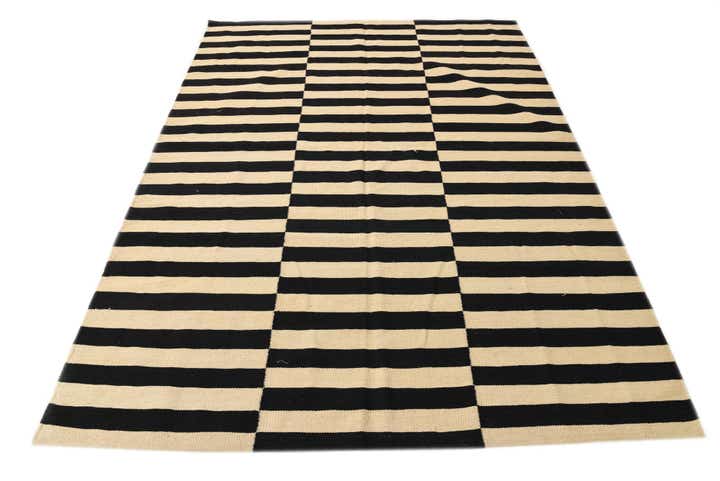 5' 9 x 7' 9 Hand Woven Kilim Modern Wool Rug